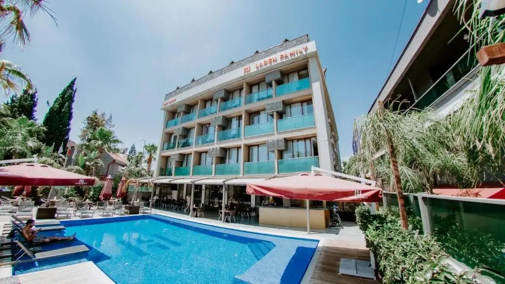 LAREN FAMILY HOTEL & SPA