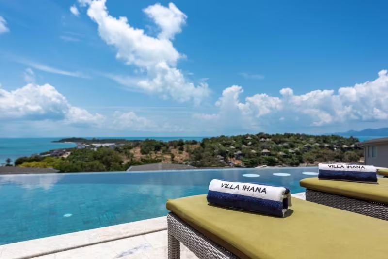 4 BED SEA SUNSET VIEWS & 2 MINUTE WALK TO BEACH