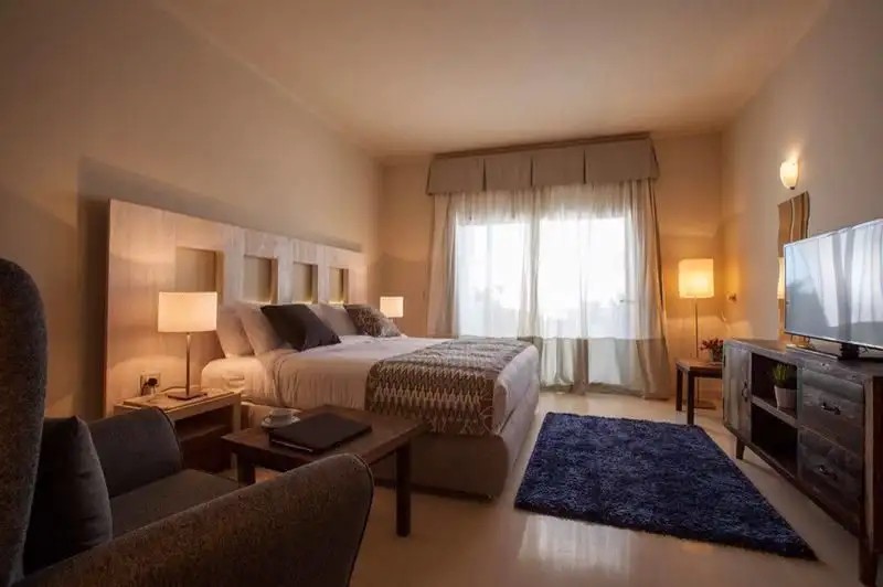 AZZURRA SAHL HASHEESH