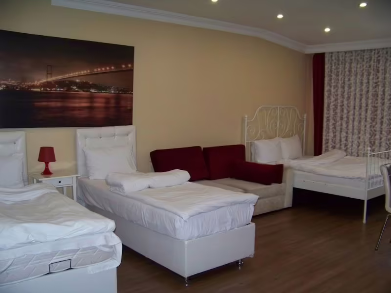 BUTTERFLY SUITES