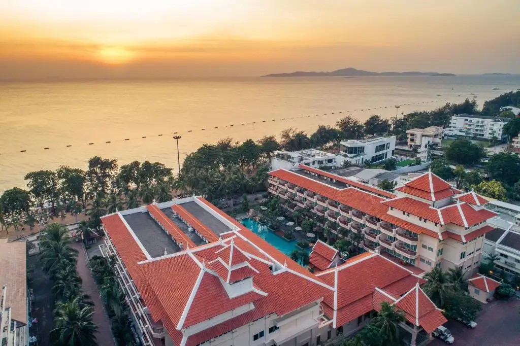 AVALON BEACH RESORT