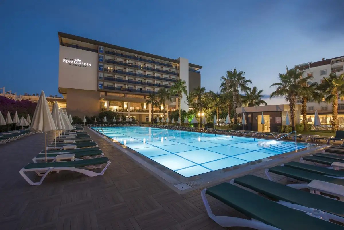 ROYAL GARDEN BEACH HOTEL (EX. ROYAL GARDEN SELECT & SUITE)