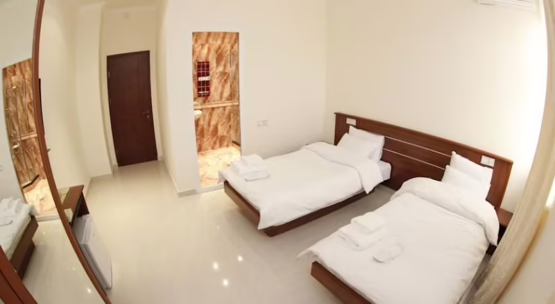 TOWN PALACE HOTEL