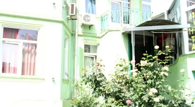RIVIERA GUEST HOUSE