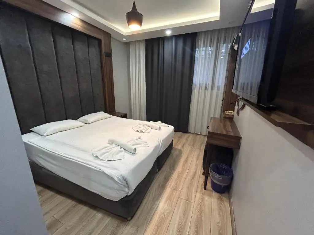 BASILISSIS HOTEL