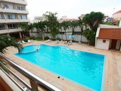 HOLIDAY RESORT