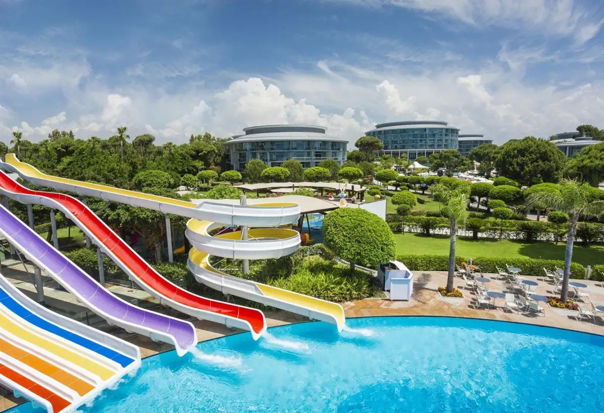 CALISTA LUXURY RESORT