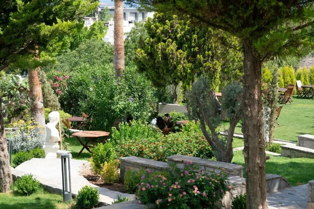 ELEMENTA BOUTIQUE HOTEL ADULTS ONLY 12+