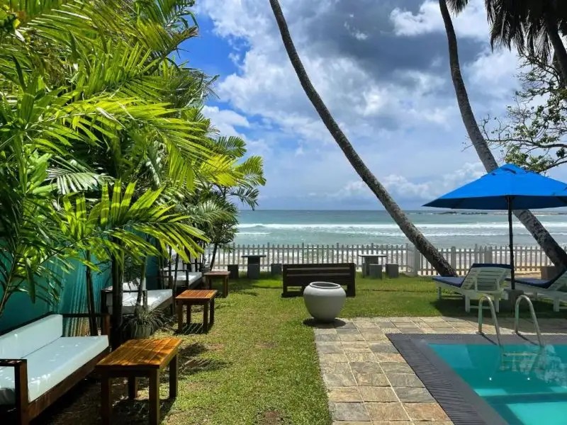 SMERALDA BEACH HOTEL