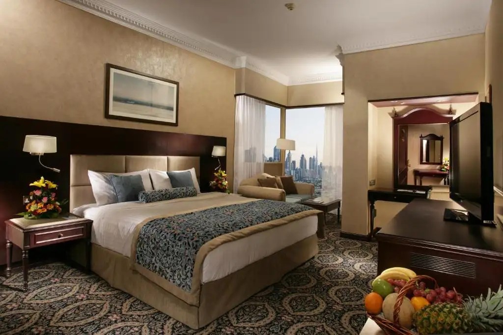 CHELSEA PLAZA HOTEL