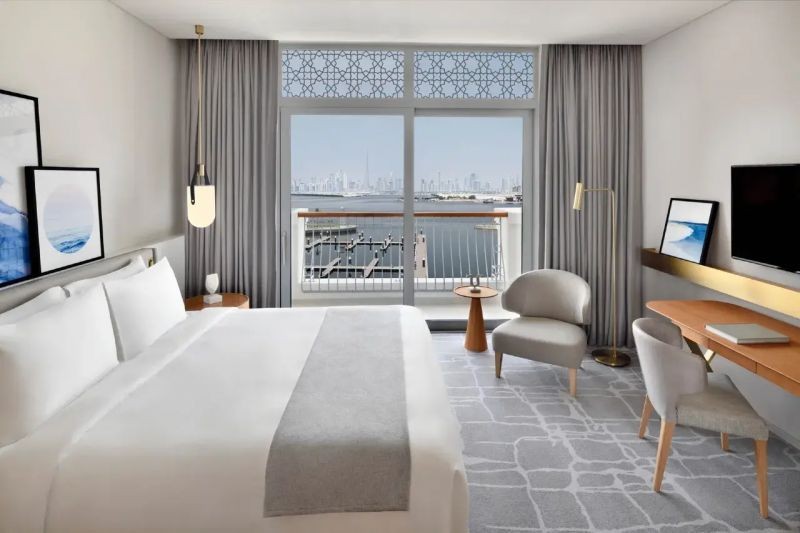 premier suite corner marina view