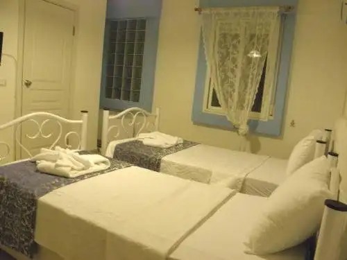 ALACATI SAKIZ EV HOTEL