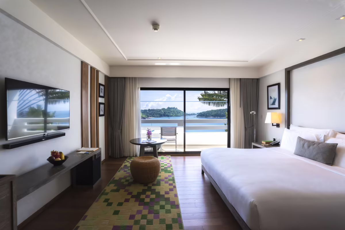 THE NAI HARN (EX. PURAVARNA THE ROYAL PHUKET YACHT CLUB)