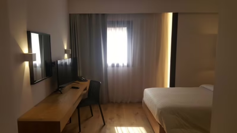 NEW PRESIDENT HOTEL