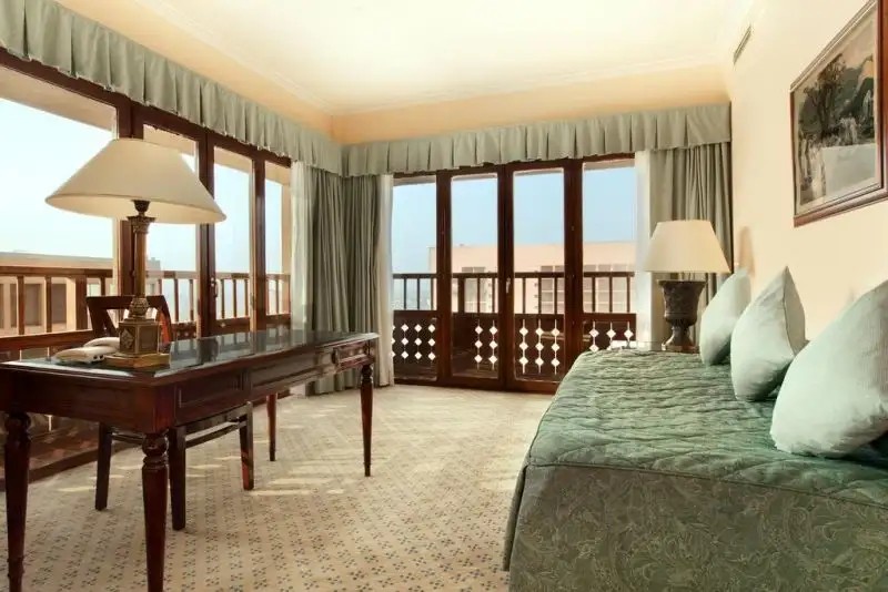 HILTON CAIRO WORLD TRADE CENTER RESIDENCE