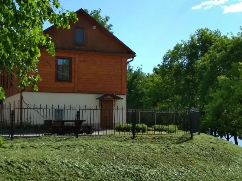 ФАВОРИТ