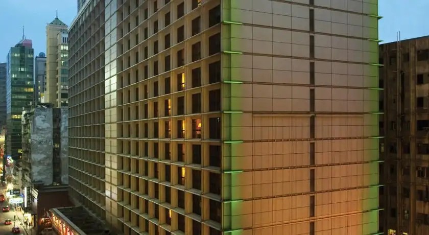 HOLIDAY INN GOLDEN MILE