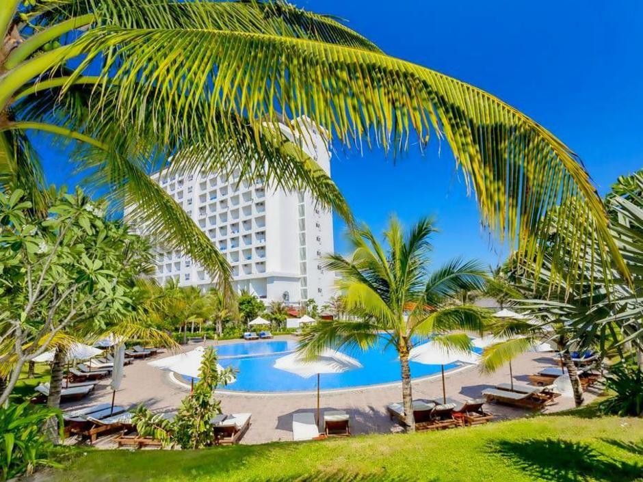 DESSOLE BEACH RESORT NHA TRANG (EX. DESSOLE SEA LION BEACH RESORT & SPA)