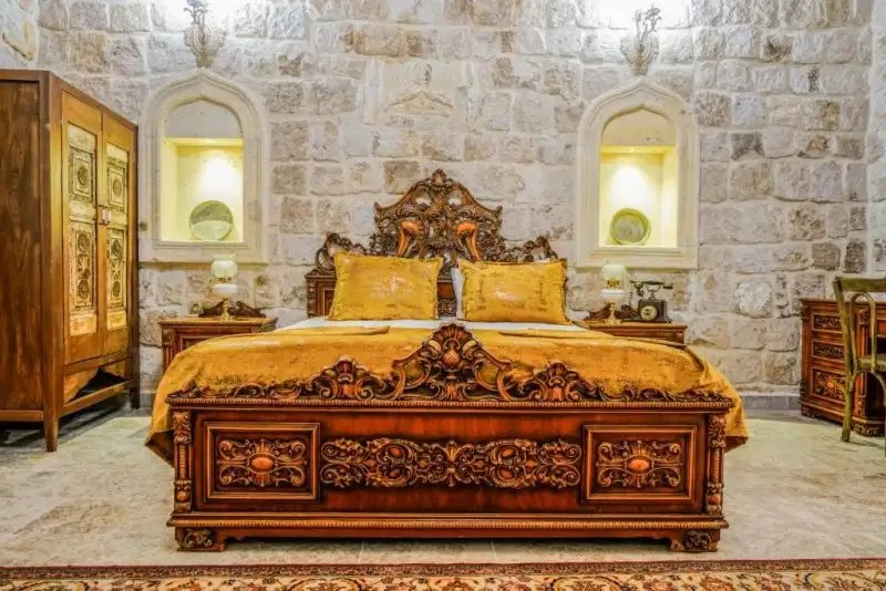 SERENUS CAVE SUITES
