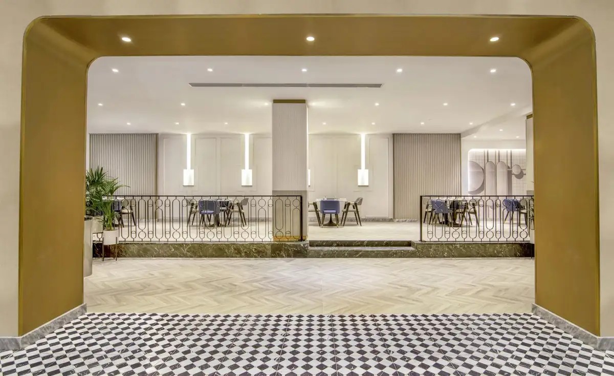 SHERATON ABU DHABI HOTEL & RESORT