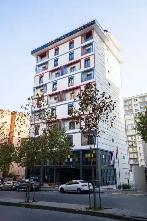 MUGWORT HOTEL & SPA