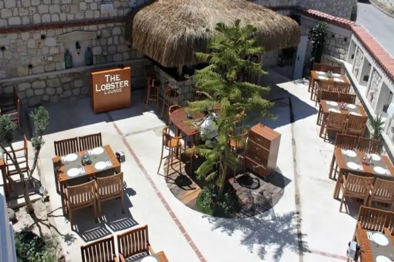 ERENDIRA HOTEL