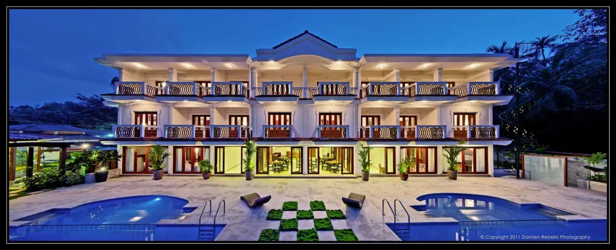 WHITE PEARL SUITES