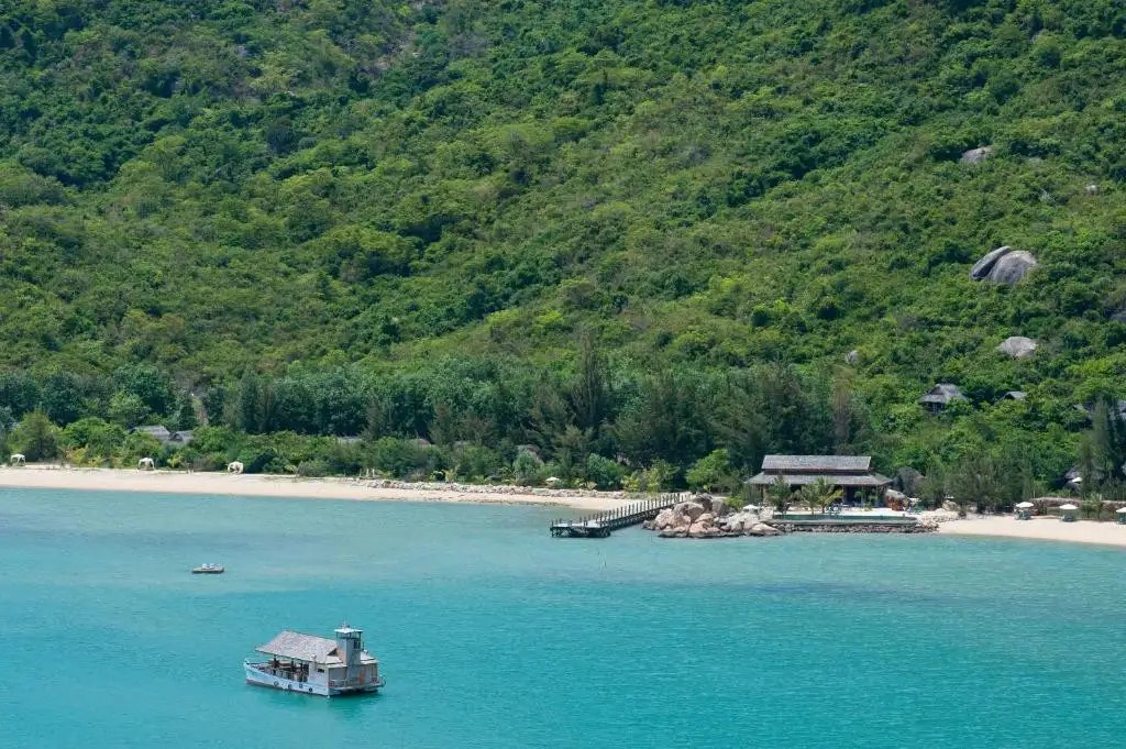 L'ALYA NINH VAN BAY (EX. L'ALYANA NINH VAN BAY)