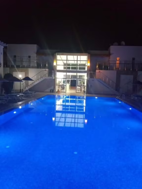 PARADISE APART HOTEL