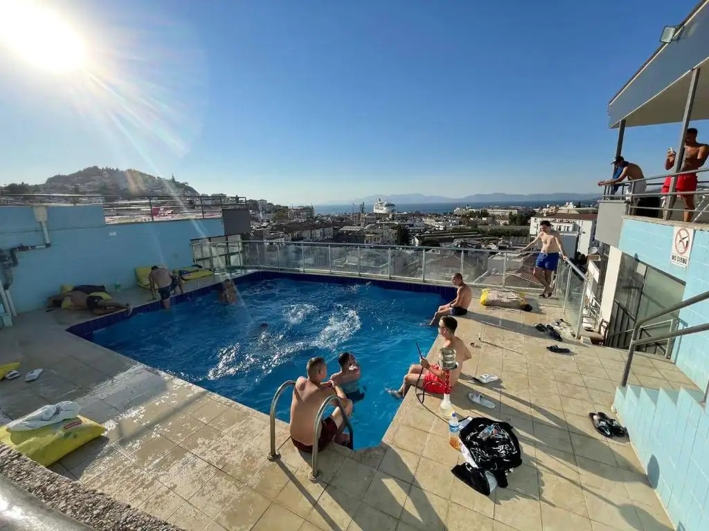 CAGDAS HOTEL