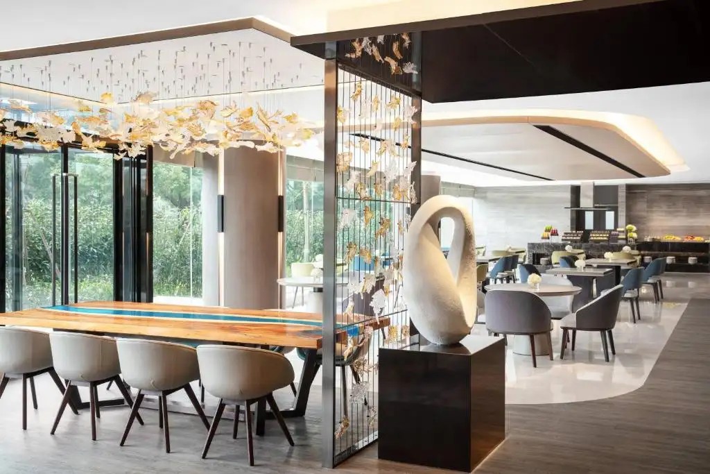SHANGHAI MARRIOTT HOTEL HONGQIAO