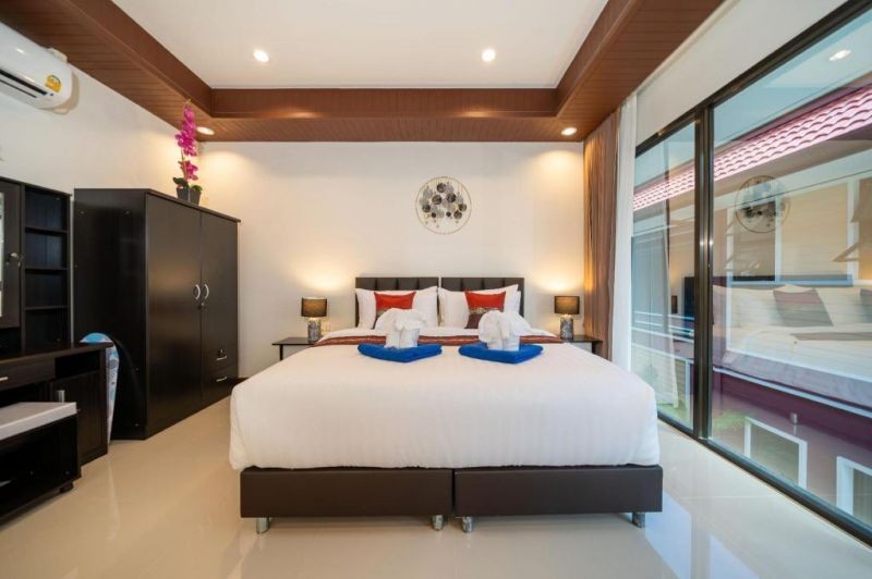 1 bedroom suite pool access