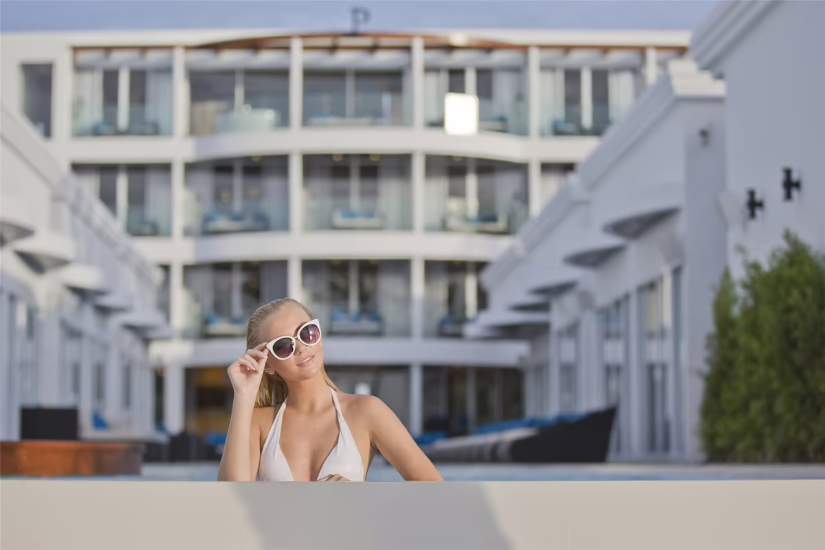 THE PRIVILEGE HOTEL EZRA BEACH CLUB