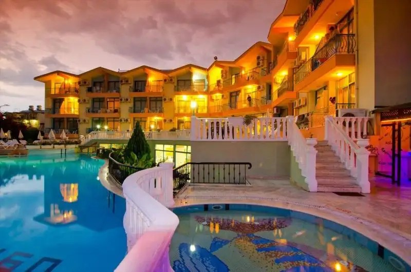 CES PARK HOTEL