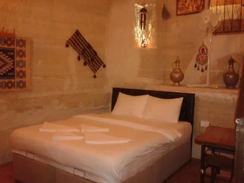 AVLU CAVE HOUSE