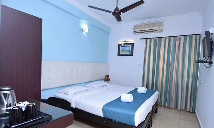 SILVER SANDS HOLIDAY VILLAGE