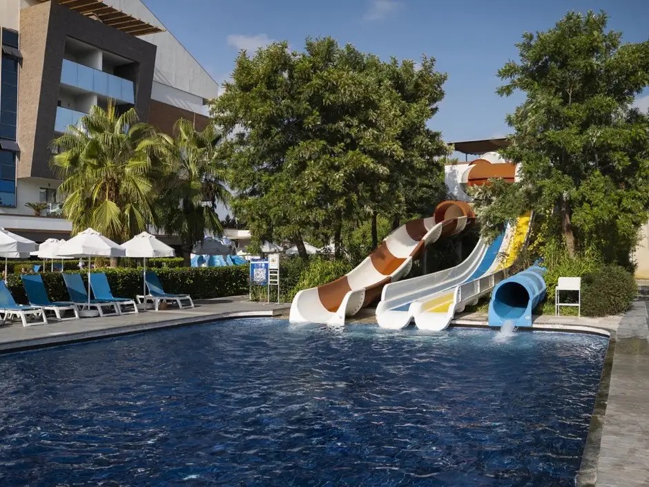 TERRACE ELITE RESORT