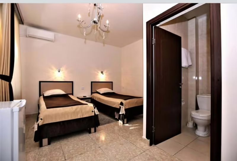 COMFORT HOUSE HOTEL