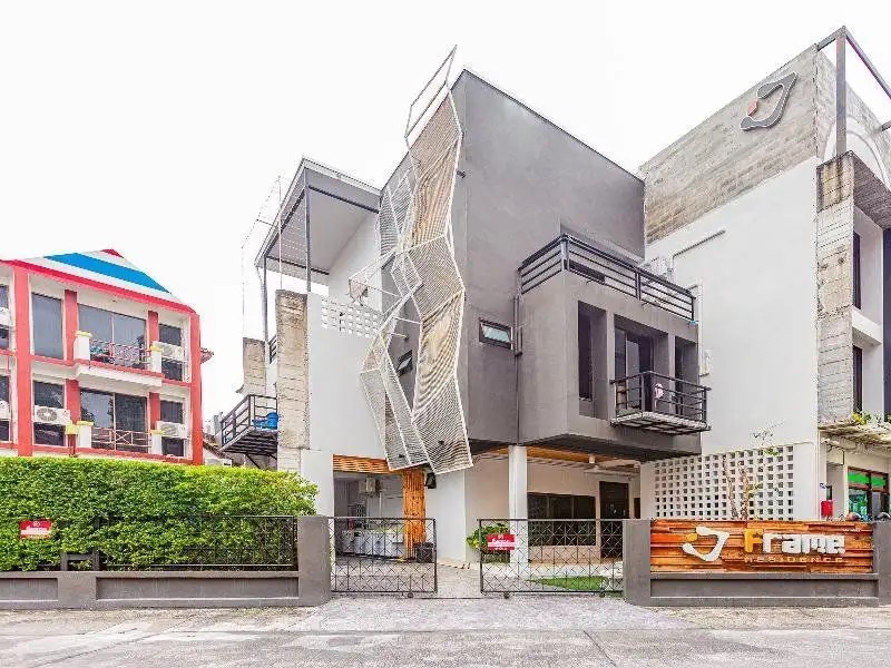 OYO 435 FRAME RESIDENCE