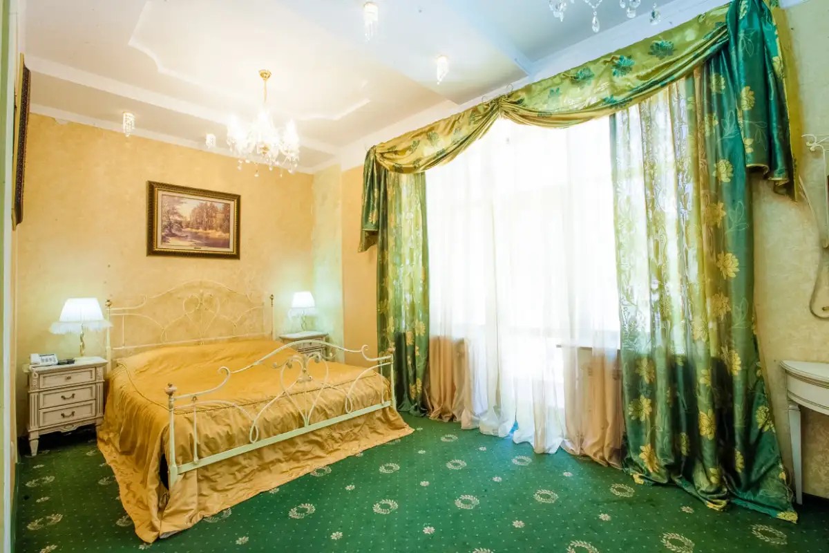 ДОМБАЙ ПЭЛАС