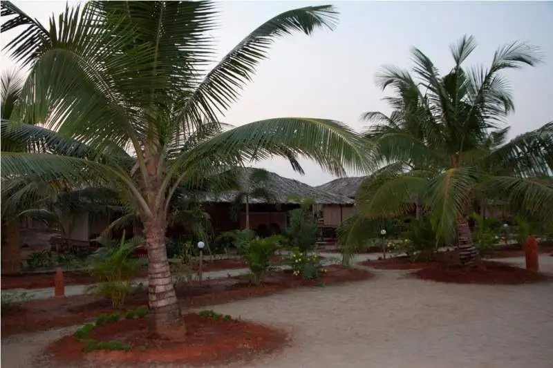 PIRACHE VILLAGE ECO RESORT