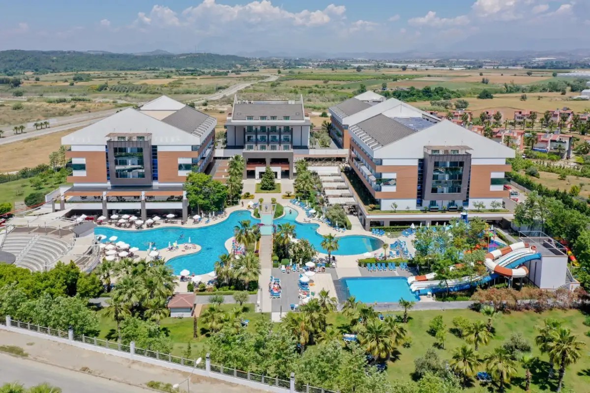 TERRACE ELITE RESORT