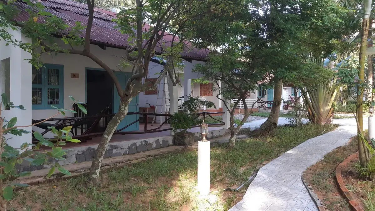 HOMESTEAD GARDEN VIEW