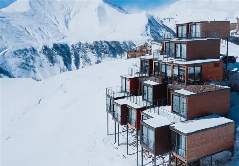 QUADRUM SKI & YOGA RESORT