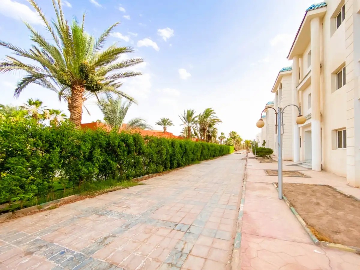 DIAMOND BEACH HOTEL