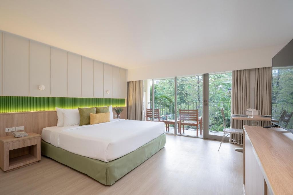 THE GREEN PARK RESORT