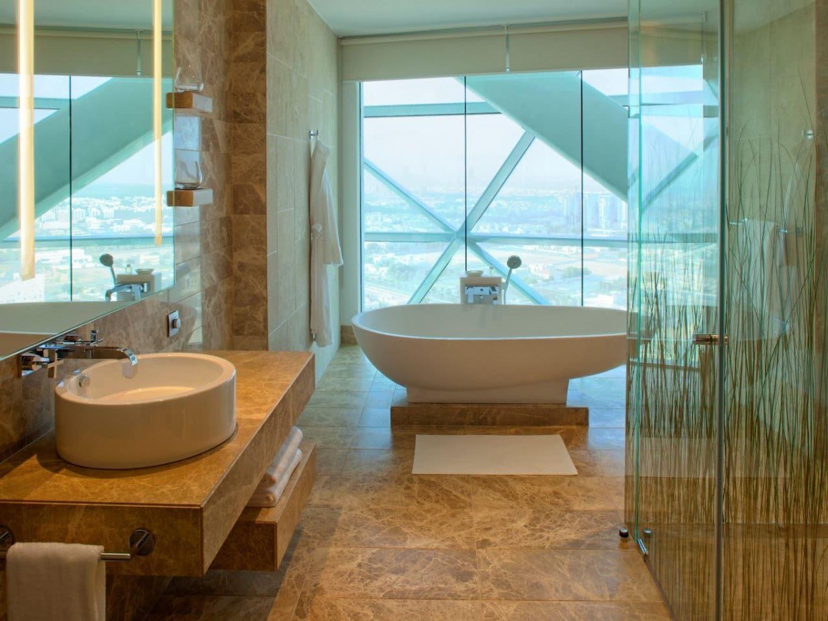 ANDAZ CAPITAL GATE ABU DHABI – A CONCEPT BY HYATT