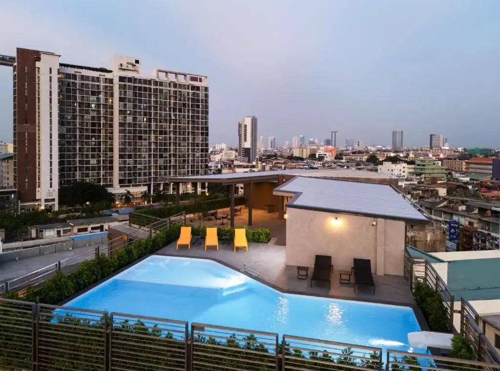 LUMEN BANGKOK UDOMSAUK