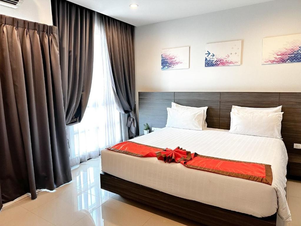 CRYSTAL SUITES SUVARNABHUMI AIRPORT