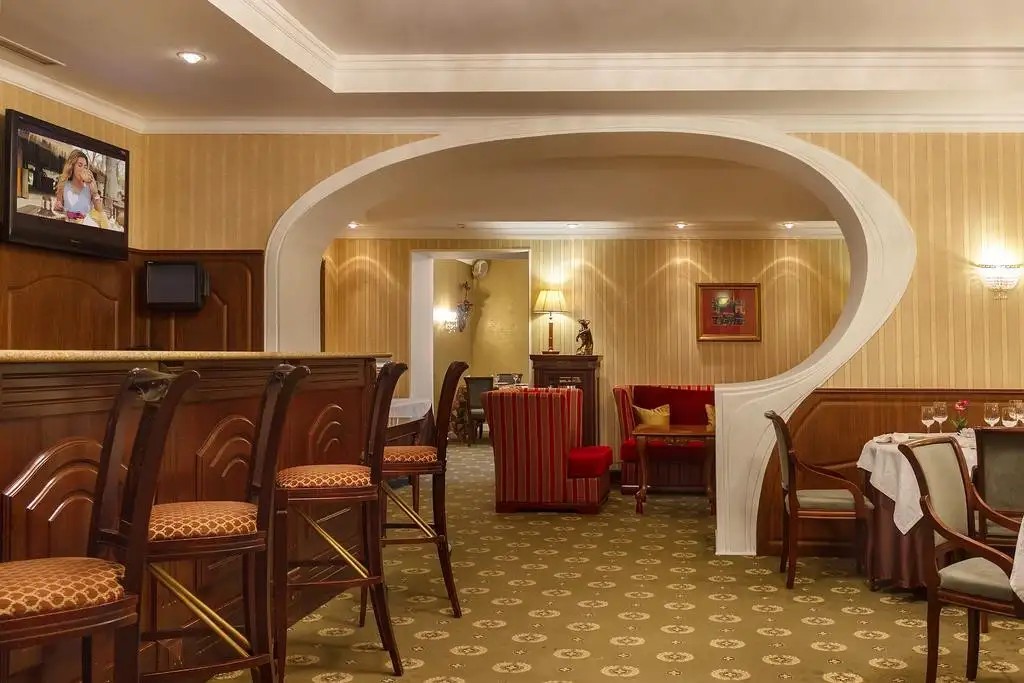 AR NUVO HOTEL